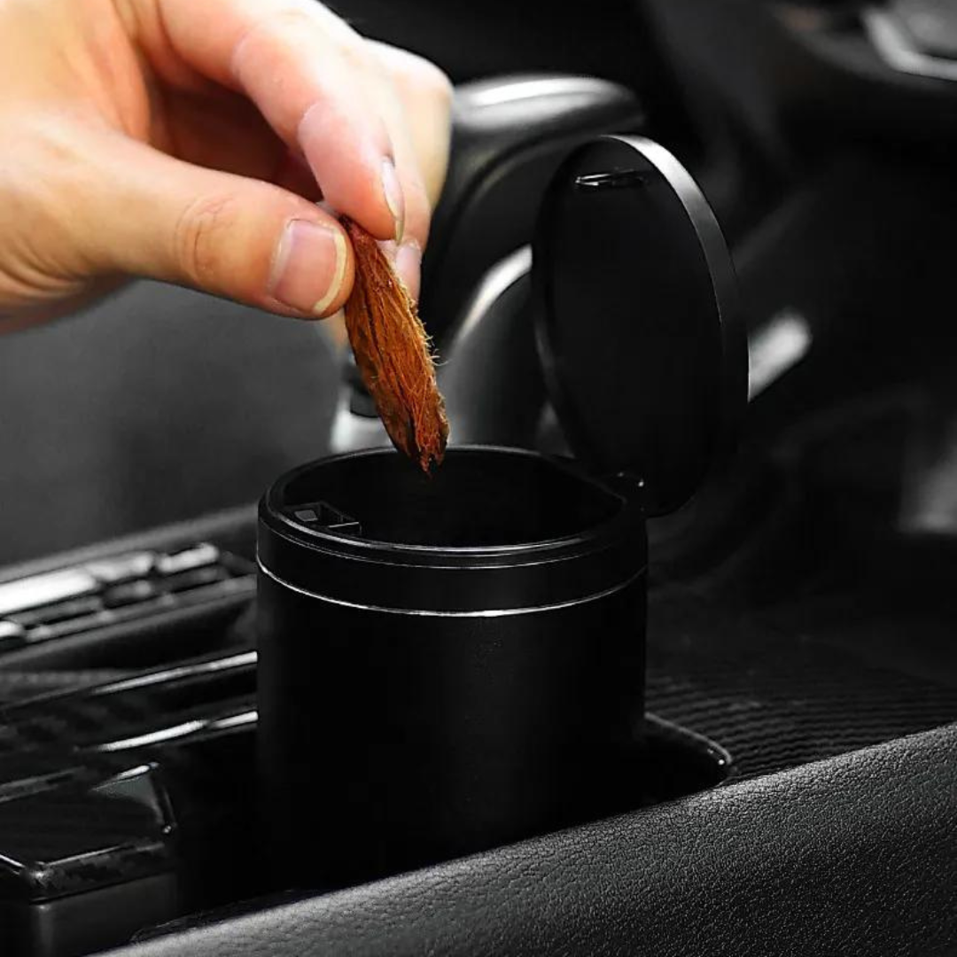 Porte-gobelet pour poubelle de voiture