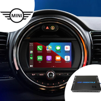 Apple CarPlay en Android Auto MINI installatie met CarPlay Box voor betere connectiviteit
